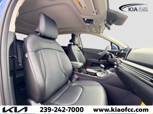 New 2026 Kia Sportage EX w/ EX Panorama Roof Package image 13