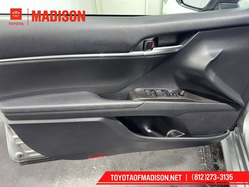 Used 2024 Toyota Camry LE image 18