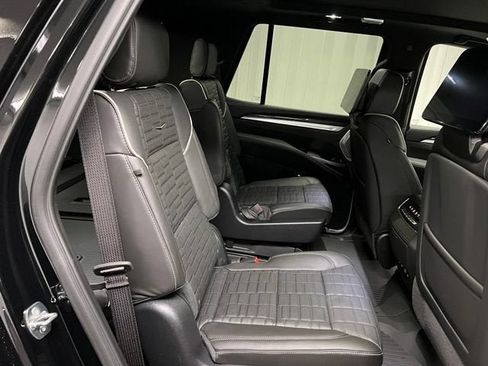 New 2026 Cadillac Escalade V w/ LPO, ONYX Package AWD/4WD image 18