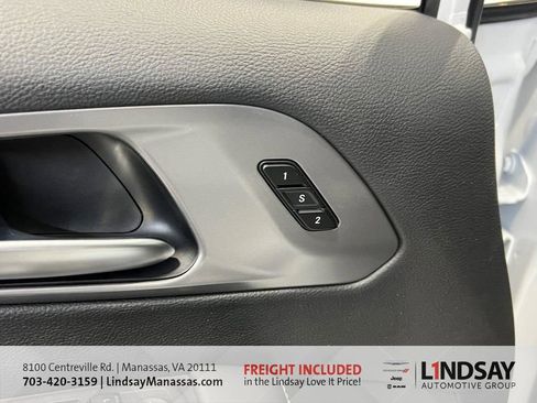 New 2026 Chrysler Pacifica Select image 26