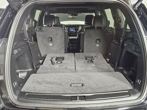 Used 2021 Jeep Grand Cherokee L Altitude image 15