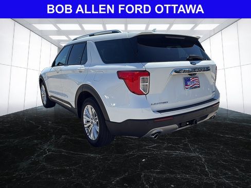Used 2023 Ford Explorer Limited w/ Limited Technology Package AWD/4WD image 3