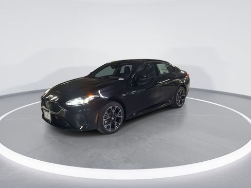 Used 2025 BMW 228i xDrive w/ Premium Package image 4