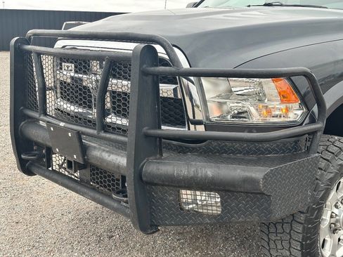 Used 2017 RAM 2500 SLT w/ Off Road Package image 2
