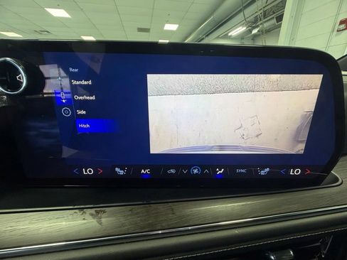 Used 2025 Chevrolet Tahoe LT AWD/4WD image 28
