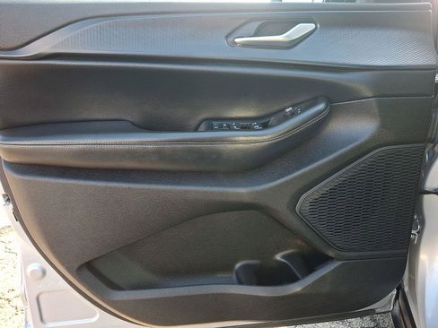 Certified 2023 Jeep Grand Cherokee Laredo image 14