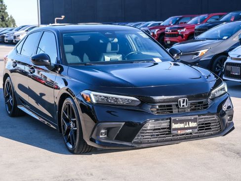 Used 2024 Honda Civic Sport image 3