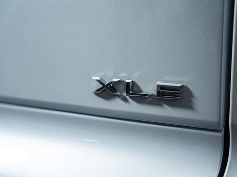 New 2026 Toyota Crown Signia image 9