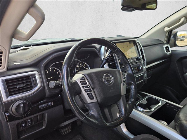 Used 2021 Nissan Titan SV w/ SV Convenience Package RWD image 15