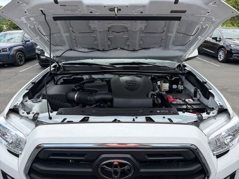Certified 2019 Toyota Tacoma SR5 AWD/4WD image 26