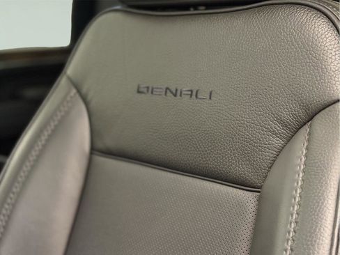 Certified 2025 GMC Sierra 3500 Denali w/ Denali Reserve Package image 31