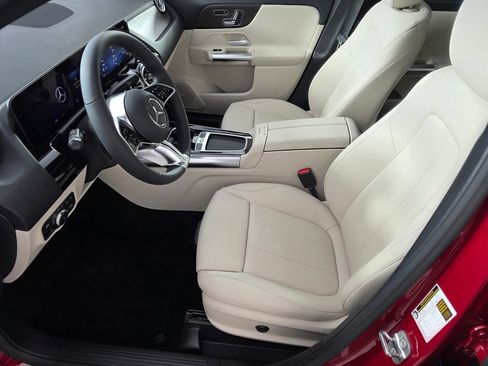 New 2026 Mercedes-Benz GLA 250 image 6