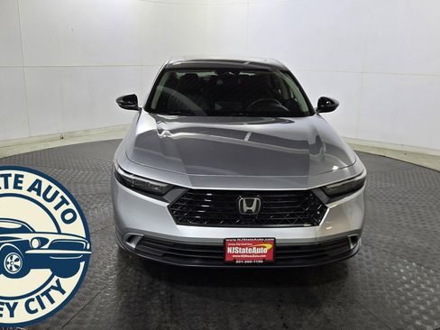 Used 2023 Honda Accord EX image 2