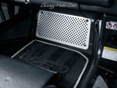 Used 2005 Porsche Carrera GT RWD image 24