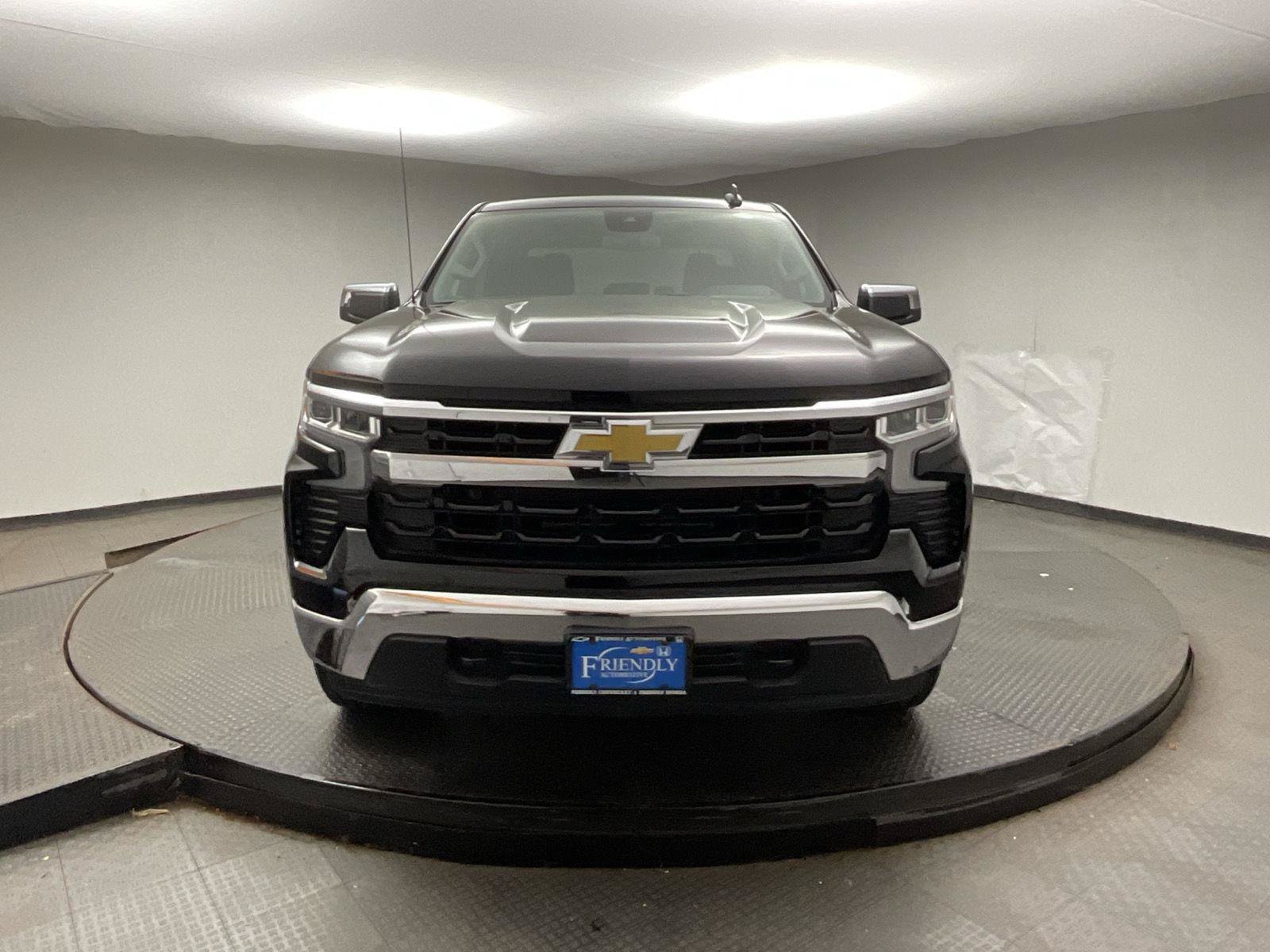 Certified 2024 Chevrolet Silverado 1500 LT AWD/4WD image 2