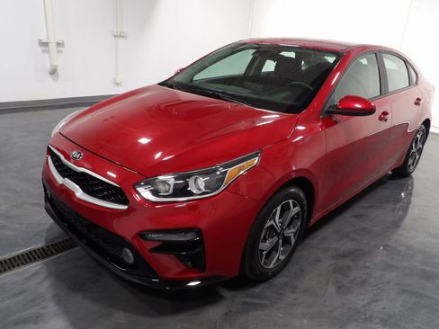 Used 2021 Kia Forte LXS image 3