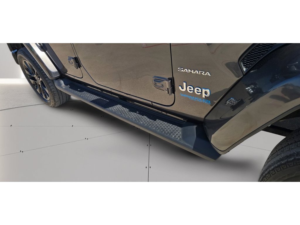 Used 2021 Jeep Wrangler Unlimited Sahara AWD/4WD image 36