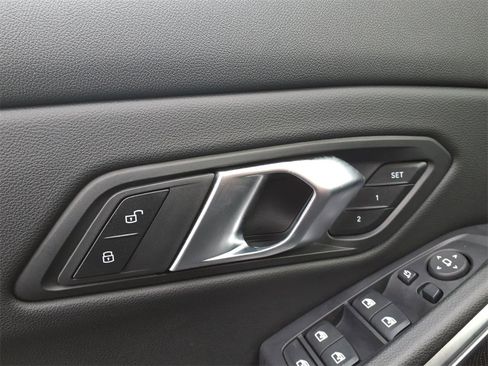 Used 2024 BMW 330i xDrive Sedan w/ Convenience Package image 16