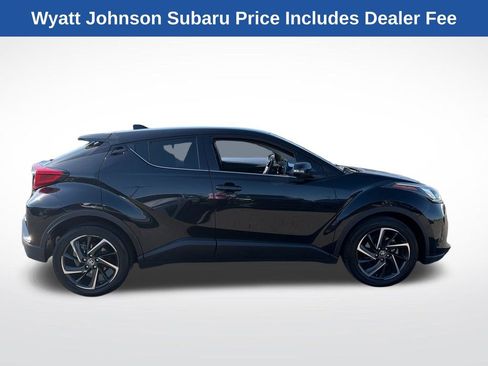 Used 2020 Toyota C-HR Limited FWD image 9