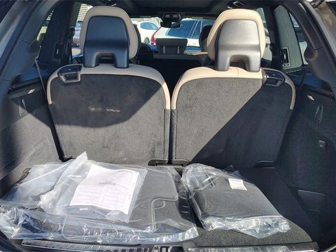 New 2026 Volvo XC90 B6 Ultra image 36