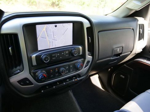 Used 2015 GMC Sierra 1500 SLT w/ SLT Crew Cab Value Package image 11