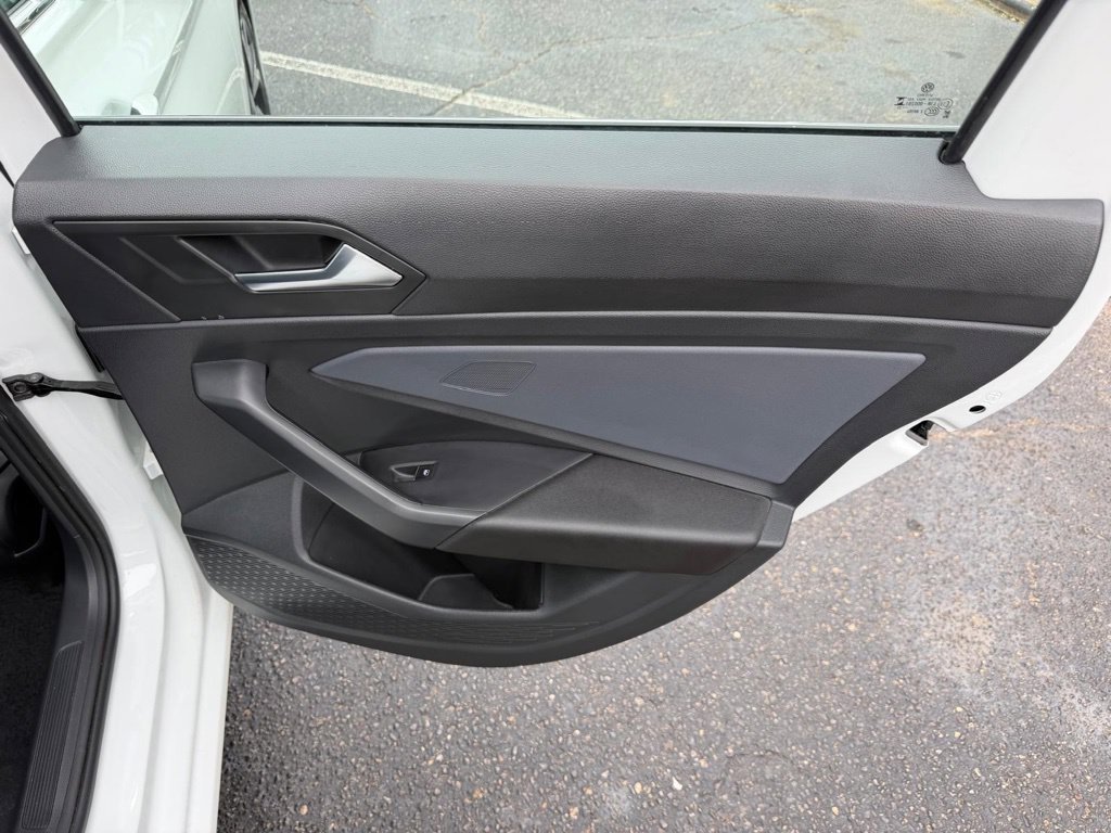 Used 2025 Volkswagen Jetta SEL FWD image 28