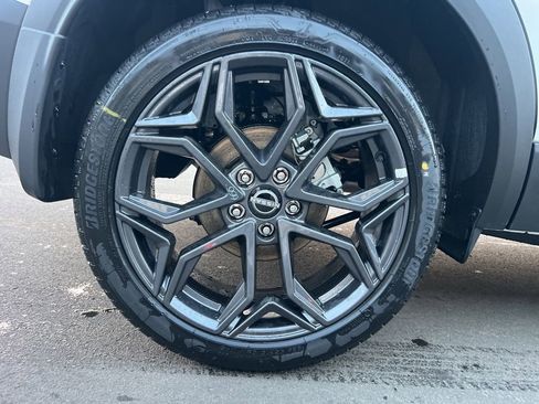 New 2026 Nissan Kicks SR w/ SR Premium Package AWD/4WD image 22