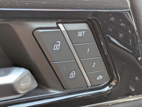 New 2026 GMC Yukon XL Denali AWD/4WD image 23