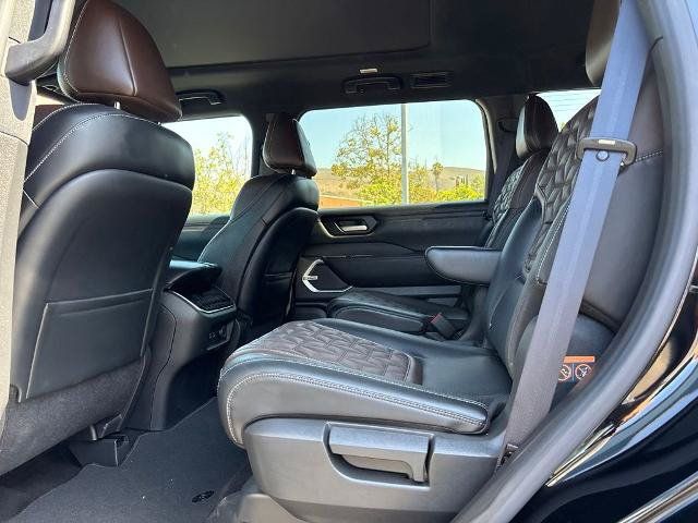 Certified 2025 Nissan Armada Platinum w/ Convenience Package RWD image 12
