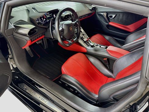 Used 2015 Lamborghini Huracan LP 610-4 AWD/4WD image 13