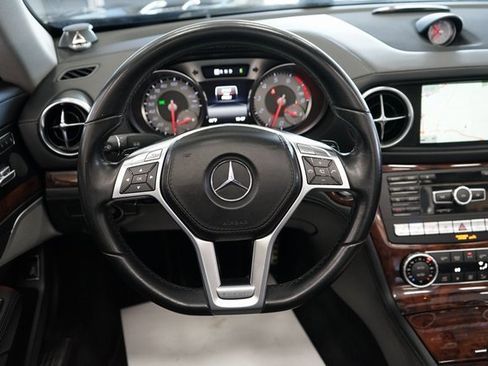 Used 2015 Mercedes-Benz SL 550 SL 550 image 35