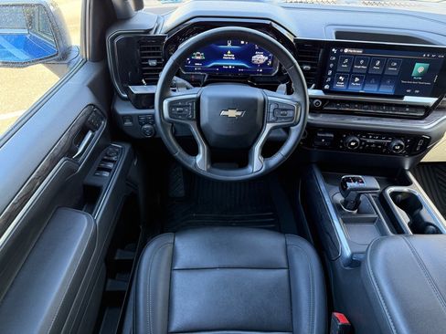 Used 2023 Chevrolet Silverado 1500 LTZ w/ Z71 Off-Road Package image 14