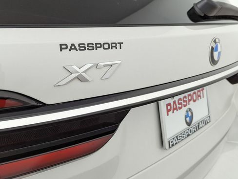 Used 2023 BMW X7 xDrive40i image 10