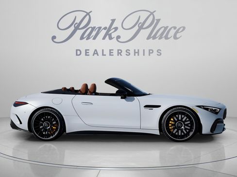 Used 2022 Mercedes-Benz SL 63 AMG 4MATIC image 27