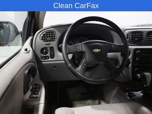 Used 2005 Chevrolet TrailBlazer LT image 3