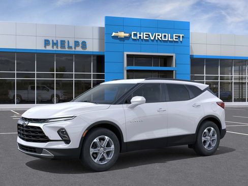 New 2026 Chevrolet Blazer LT w/ Convenience Package FWD image 2