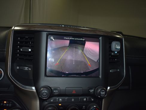 Used 2020 RAM 1500 Laramie image 17