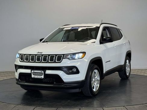 Used 2022 Jeep Compass Latitude AWD/4WD image 4