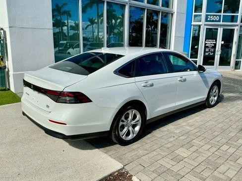 Certified 2023 Honda Accord LX image 6