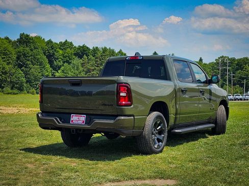 New 2026 RAM 1500 Express AWD/4WD image 3