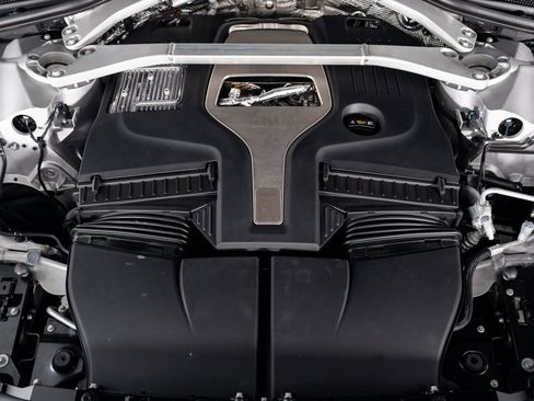 Used 2025 Aston Martin DBX 707 image 47