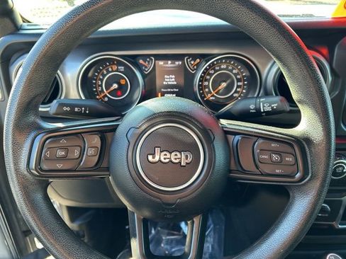 Used 2021 Jeep Wrangler Unlimited Sport image 20