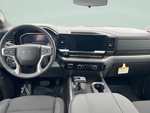 Certified 2025 Chevrolet Silverado 1500 LT Trail Boss w/ Convenience Package II AWD/4WD image 9