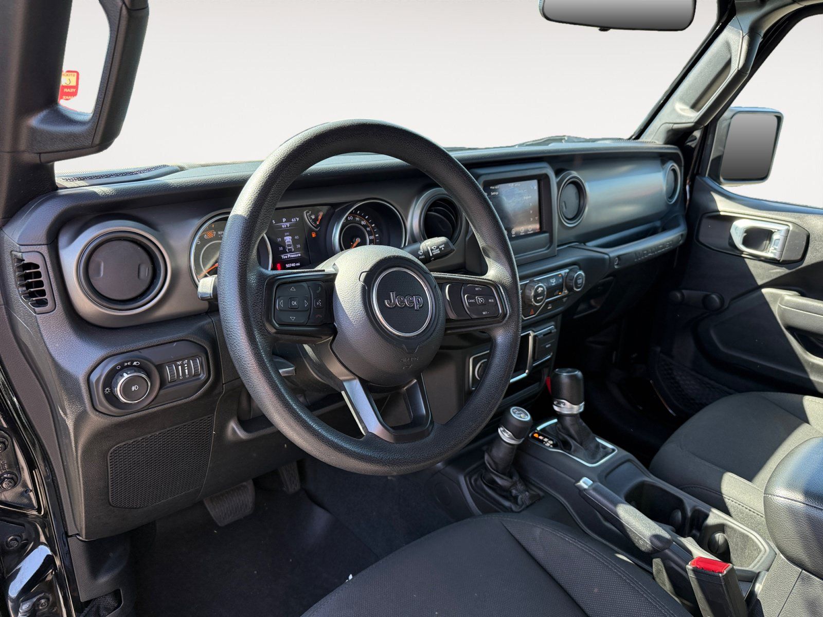 Used 2022 Jeep Wrangler Sport AWD/4WD image 15