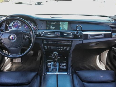 Used 2012 BMW ALPINA B7 image 17