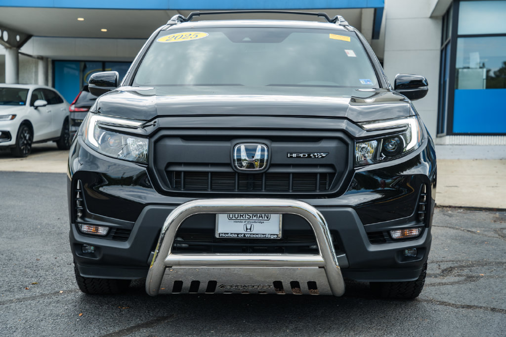 Certified 2025 Honda Passport TrailSport image 2