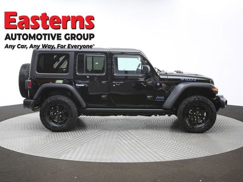Used 2024 Jeep Wrangler Unlimited AWD/4WD image 47