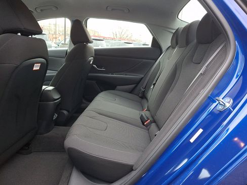 New 2026 Hyundai Elantra SE image 5