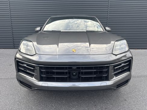 Certified 2024 Porsche Cayenne S image 7