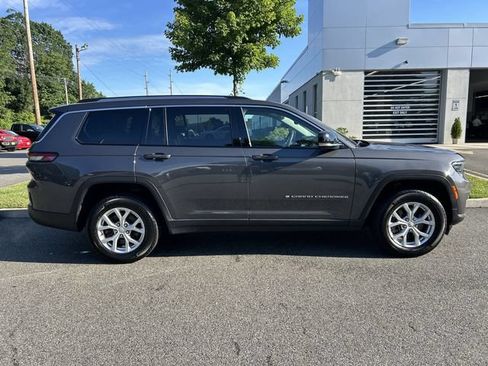 Used 2023 Jeep Grand Cherokee L Limited AWD/4WD image 9